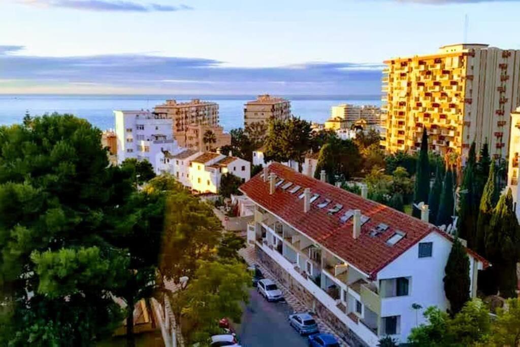 Beautiful Sea Views Cozy Apartment 350 M From Beach 贝纳尔马德纳 外观 照片