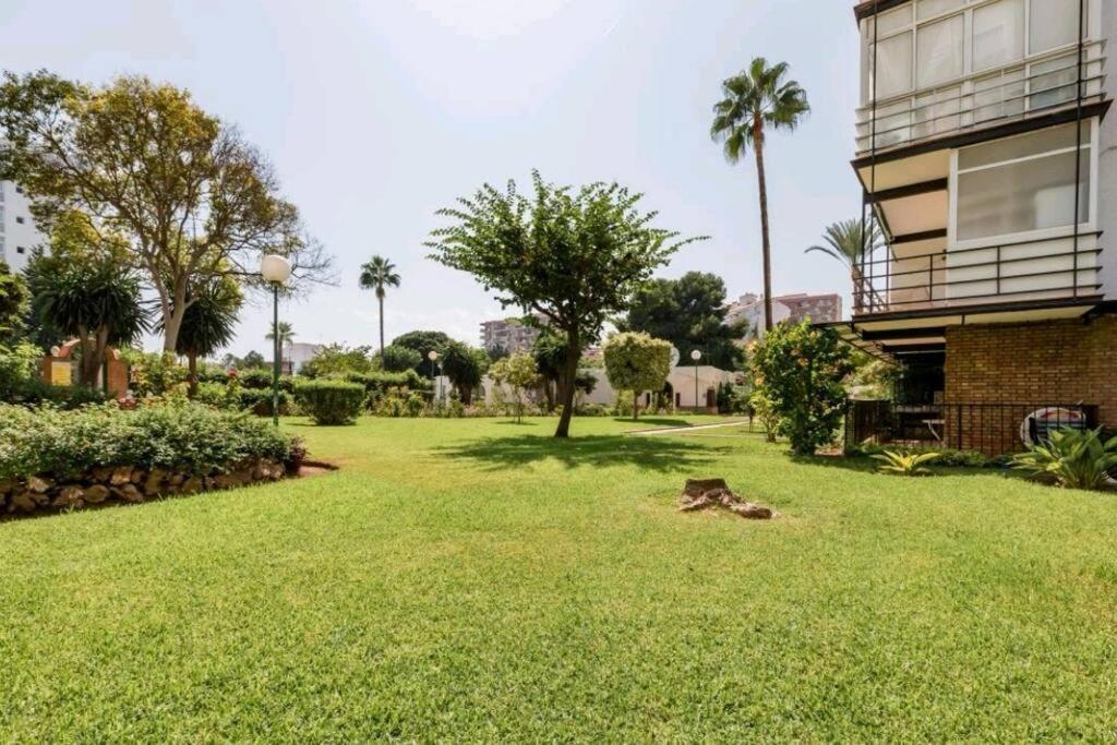 Beautiful Sea Views Cozy Apartment 350 M From Beach 贝纳尔马德纳 外观 照片