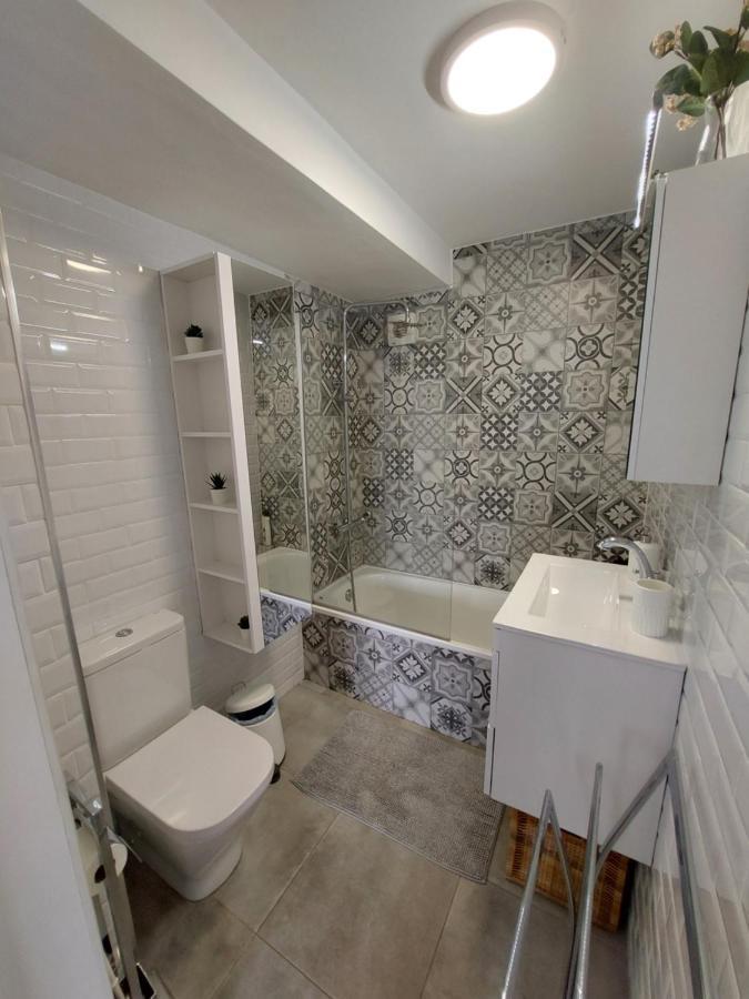 Beautiful Sea Views Cozy Apartment 350 M From Beach 贝纳尔马德纳 外观 照片